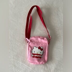 Levi Hello Kitty Pouch